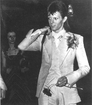 David Bowie & the Spiders from Mars after show party held at the Cafe Royal  in Piccadilly, London. 1973 : r/OldSchoolCool